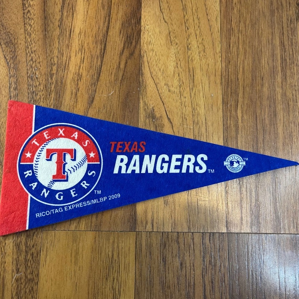 Texas Rangers MLB Mini Pennant Rico Tag Express 2009 Blue Red Felt Baseball Flag